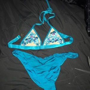 Beach Bunny Baby Blue Bikini Set XS Top XL Bottom